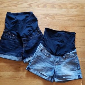 2 pair Xs Levi Maternity jean shorts
